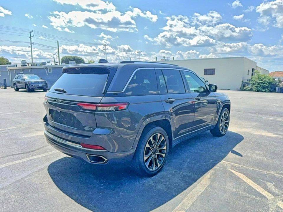 Jeep GRAND CHEROKEE OVERLAND 2022 — Copart