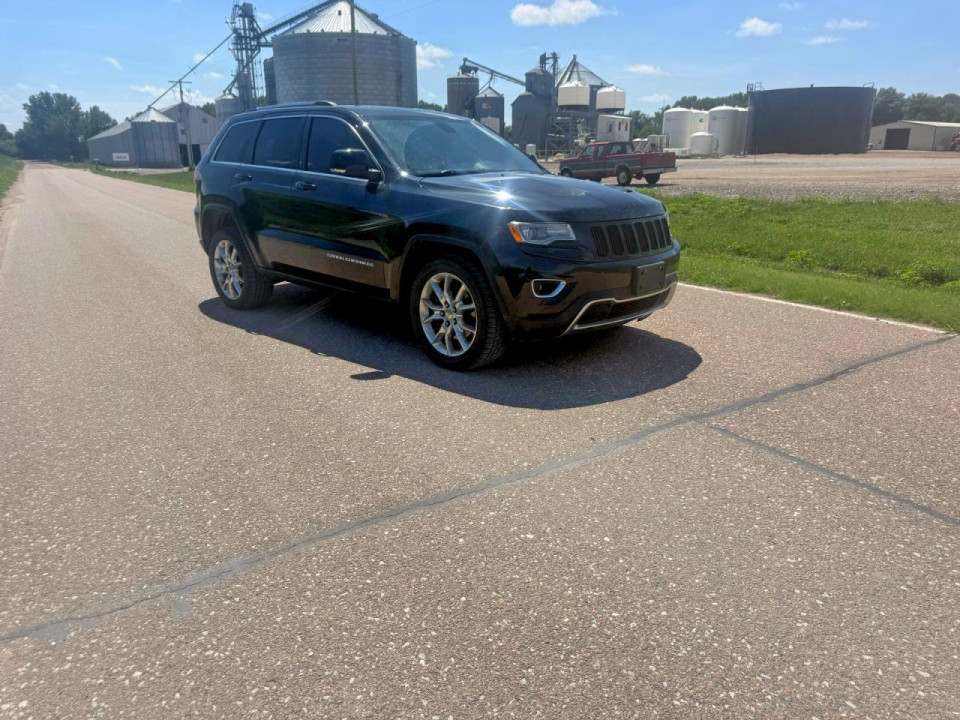 Jeep GRAND CHEROKEE LIMITED 2014 — Copart