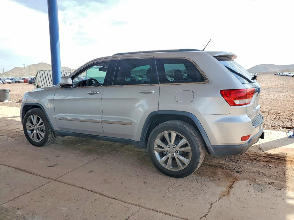 Jeep GRAND CHEROKEE LAREDO 2012 — Copart
