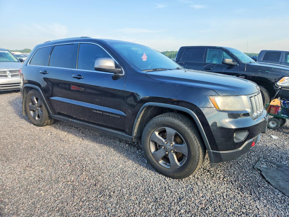 Jeep GRAND CHEROKEE LAREDO 2013 — Copart