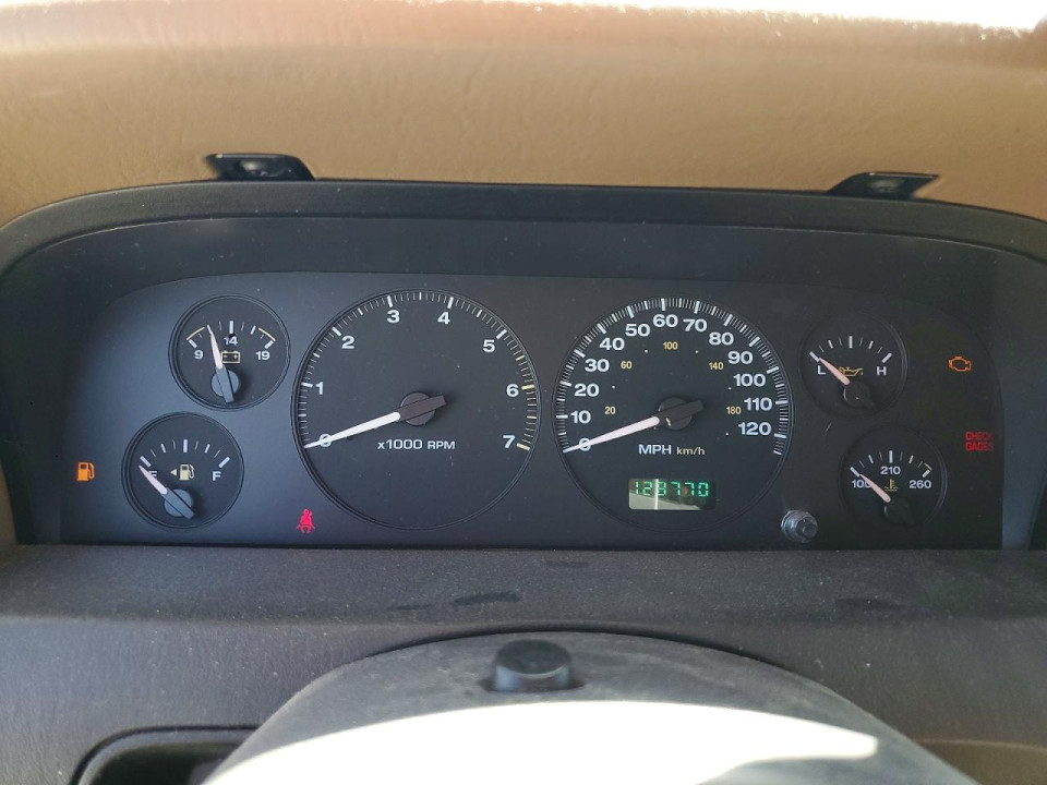 Jeep GRAND CHEROKEE LAREDO 2002 — Copart
