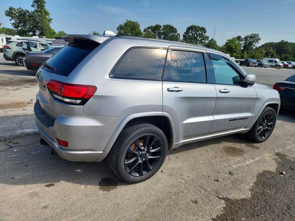 Jeep GRAND CHEROKEE LAREDO 2020 — Copart