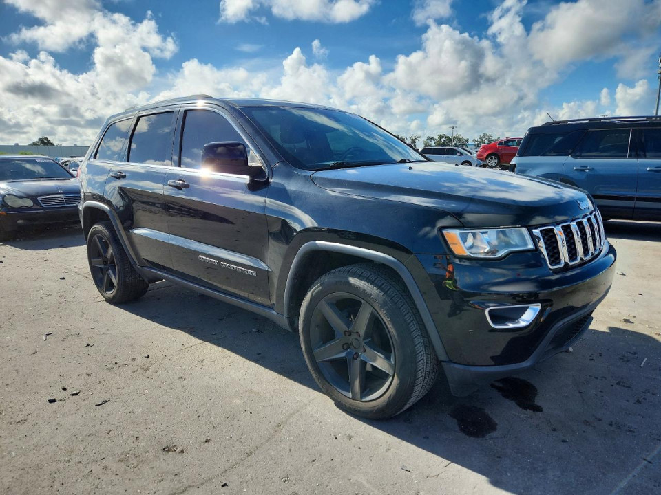 Jeep GRAND CHEROKEE LAREDO 2018 — Copart