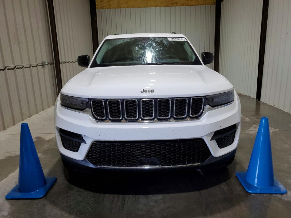 Jeep GRAND CHEROKEE LAREDO 2023 — Copart