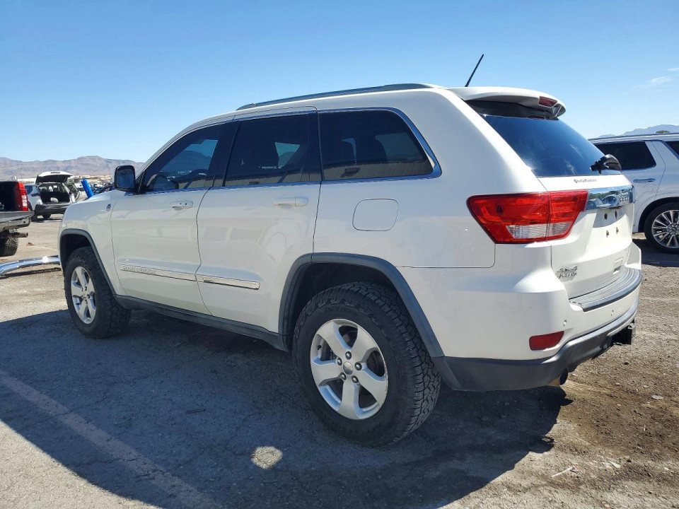 Jeep GRAND CHEROKEE LAREDO 2011 — Copart