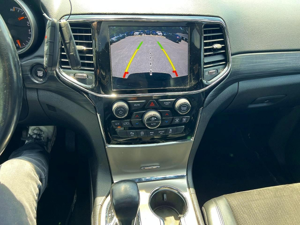 Jeep GRAND CHEROKEE LAREDO 2021 — Copart