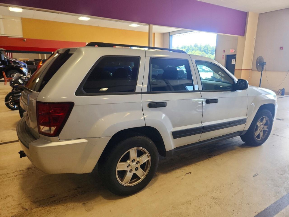 Jeep GRAND CHEROKEE LAREDO 2006 — Copart