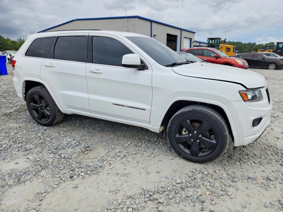 Jeep GRAND CHEROKEE LAREDO 2015 — Copart