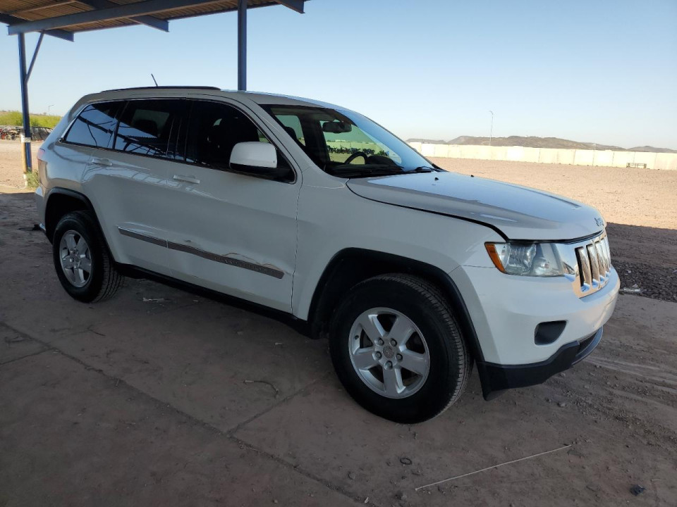 Jeep GRAND CHEROKEE LAREDO 2013 — Copart