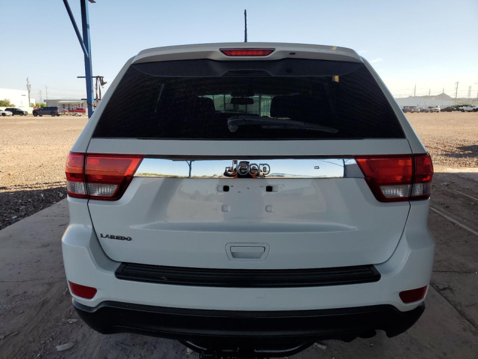 Jeep GRAND CHEROKEE LAREDO 2013 — Copart