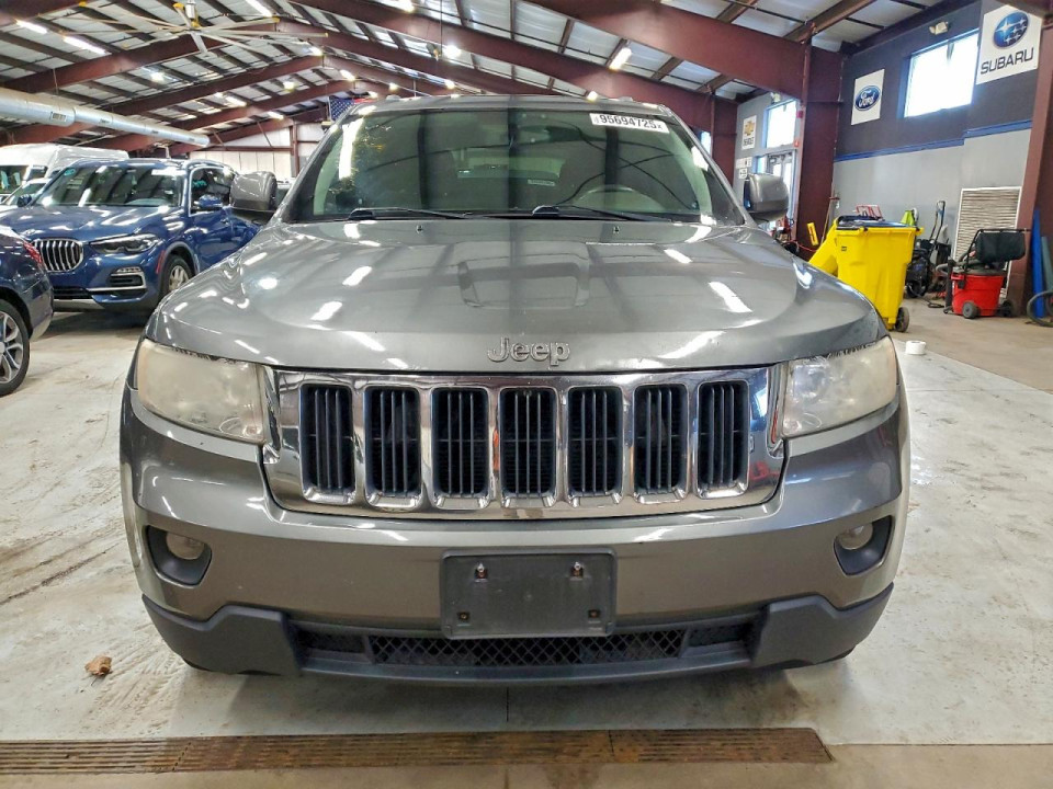 Jeep GRAND CHEROKEE LAREDO 2012 — Copart