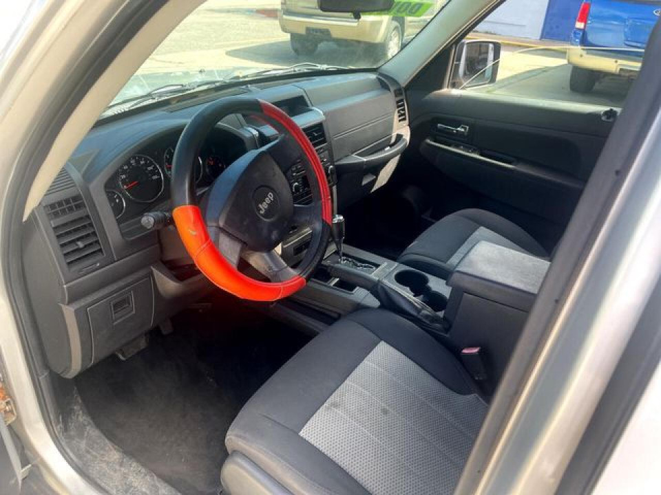 Jeep LIBERTY 2010 — Copart