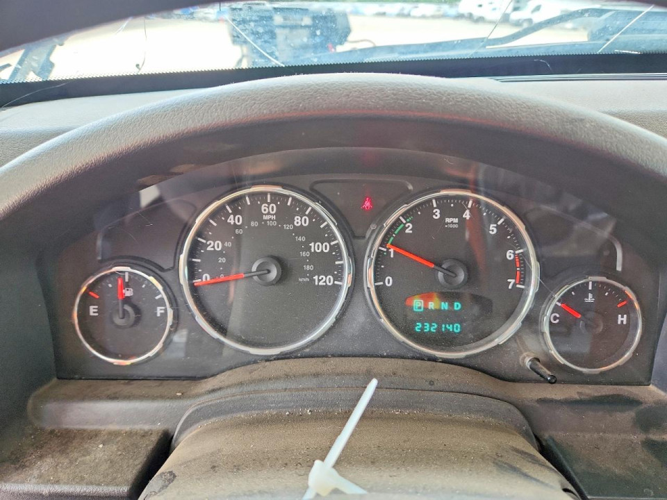 Jeep LIBERTY 2012 — Copart