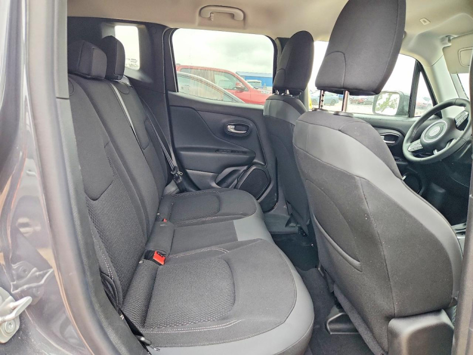Jeep RENEGADE ALTITUDE 2023 — Copart