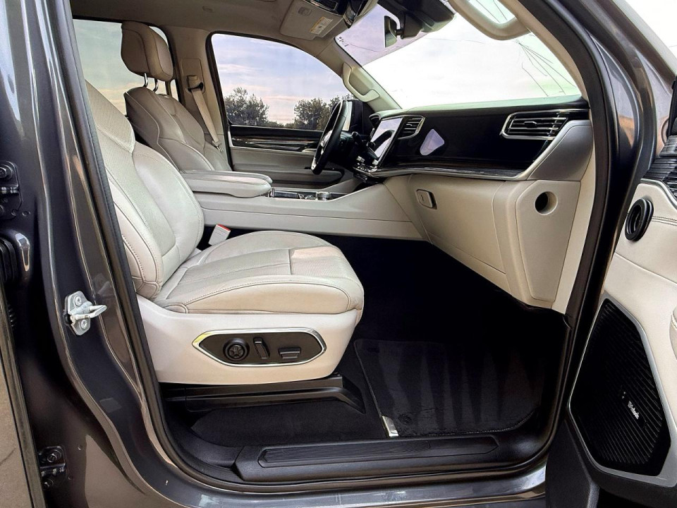Jeep WAGONEER 2022 — Copart