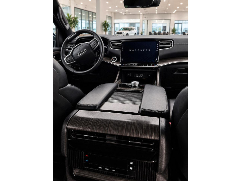 Jeep WAGONEER 2024 — Copart