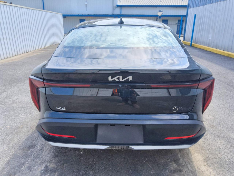 Kia K4 LXS 2025 — Copart