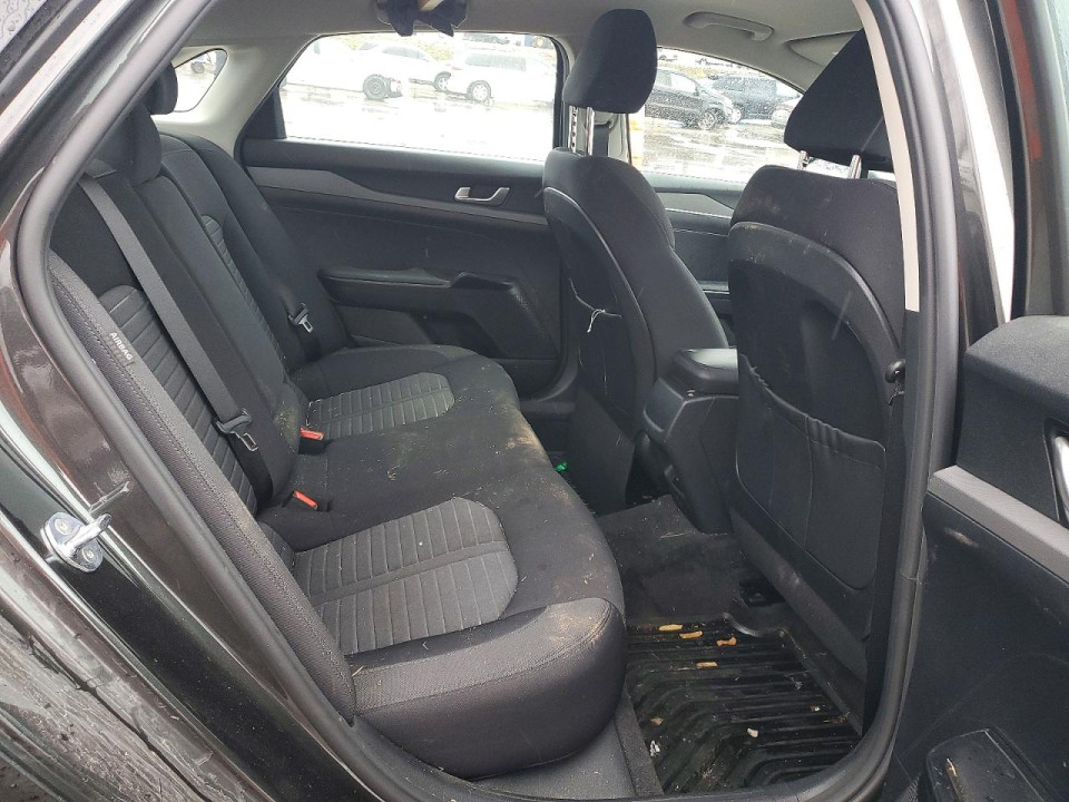 Kia K5 2025 — Copart