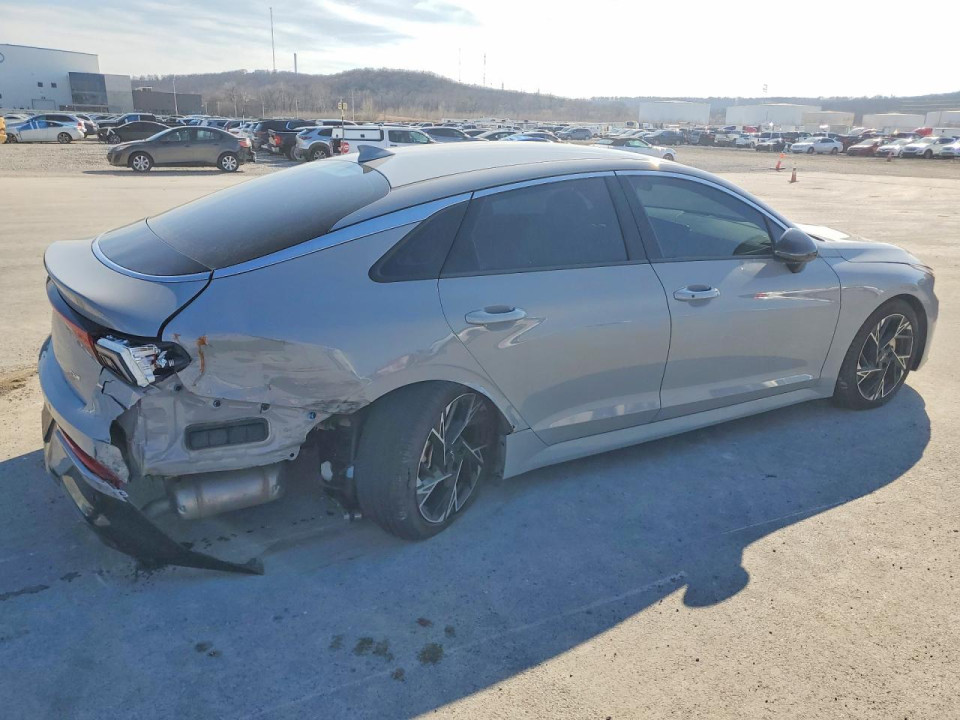 Kia K5 2025 — Copart