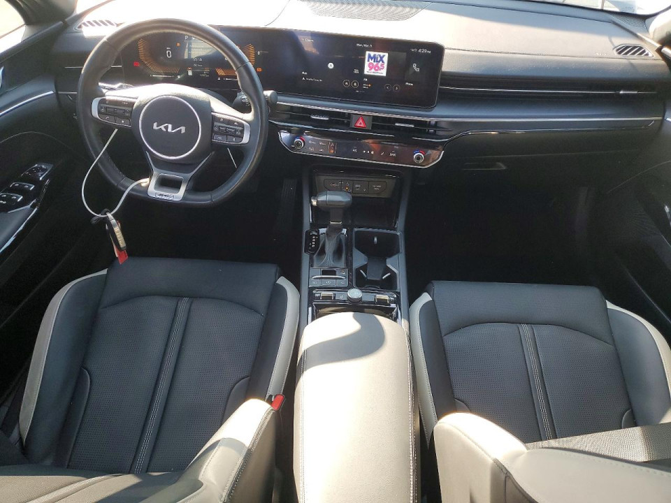 Kia K5 2025 — Copart