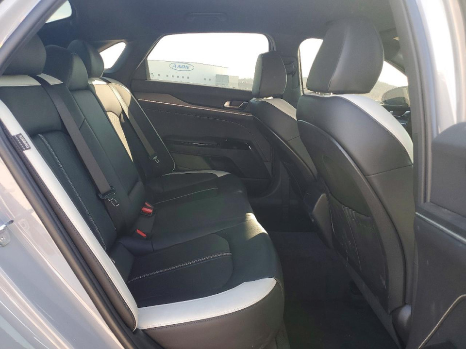 Kia K5 2025 — Copart