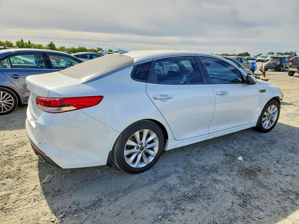 Kia OPTIMA 2018 — Copart
