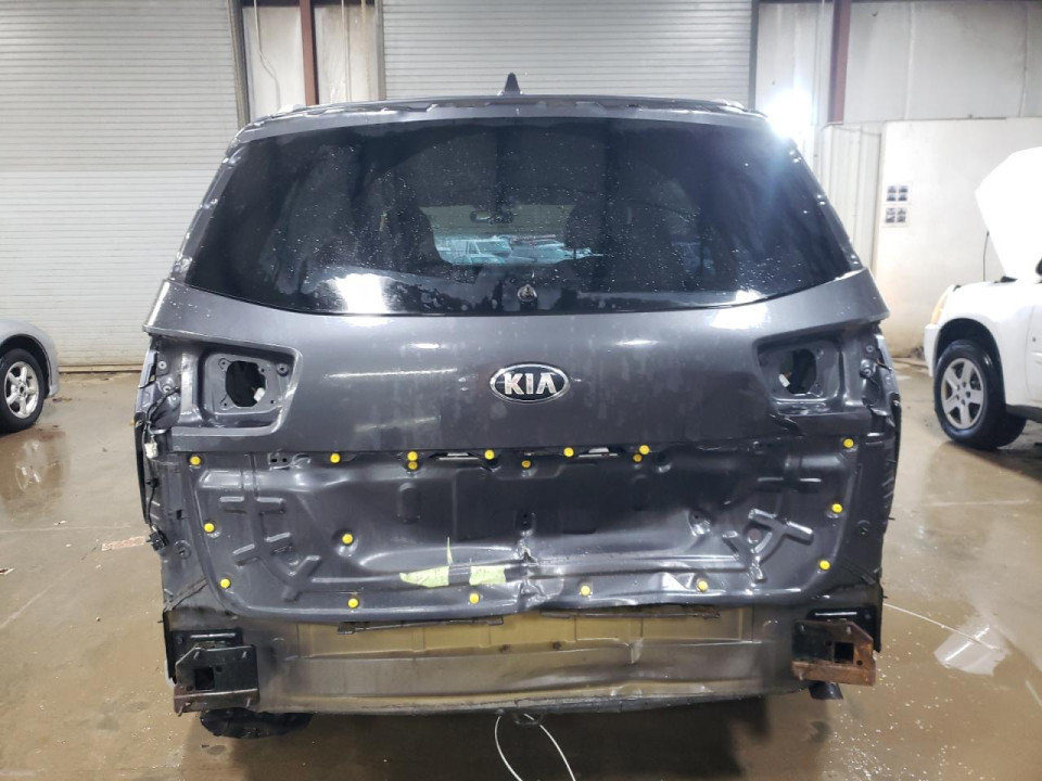 Kia SEDONA LX 2016 — Copart