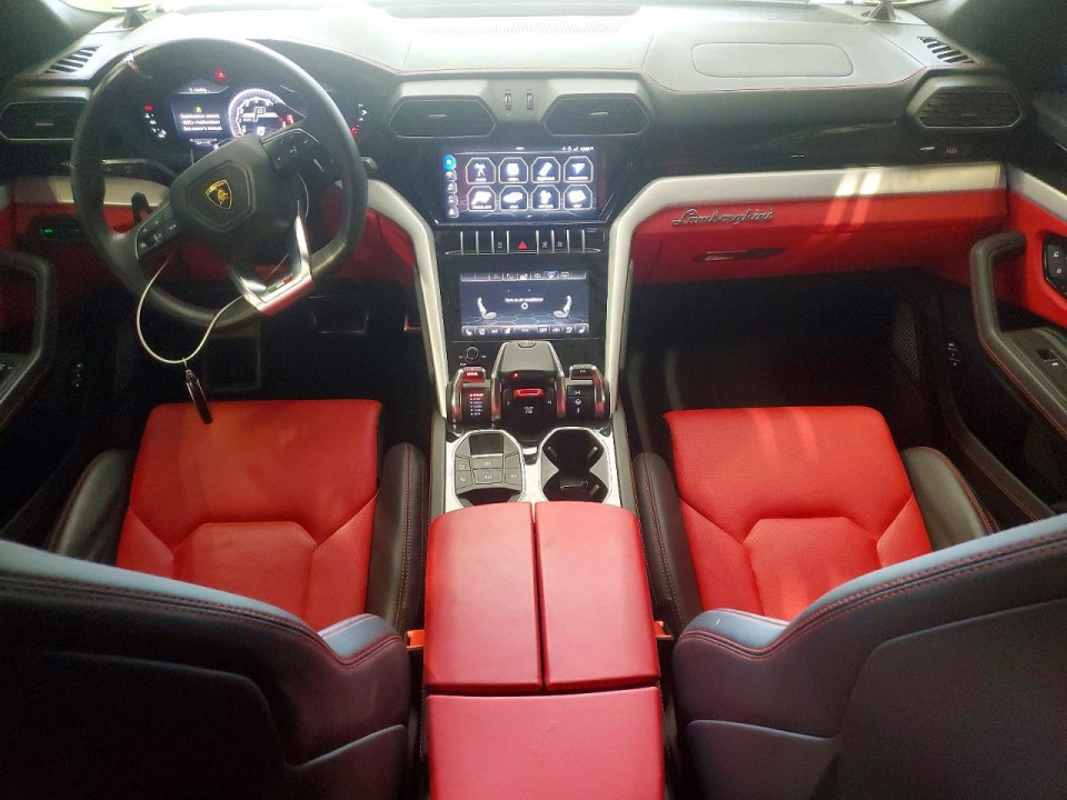 Lamborghini URUS 2021 — Copart