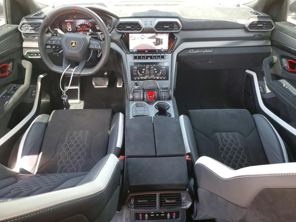 Lamborghini URUS PERFORMANTE 2024 — Copart