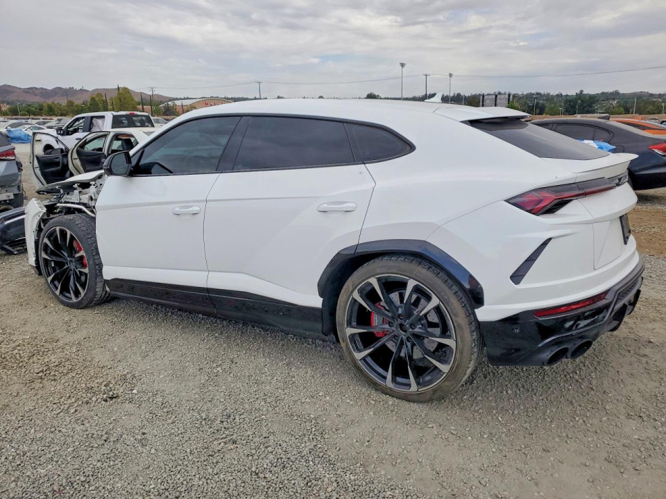 Lamborghini URUS 2022 — Copart