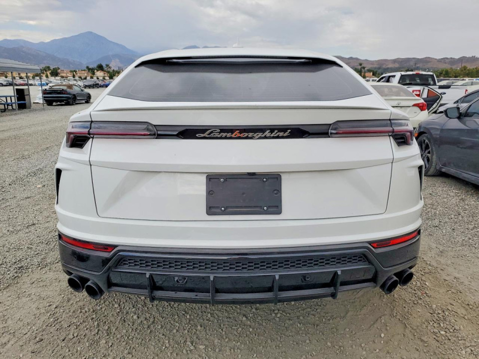 Lamborghini URUS 2022 — Copart