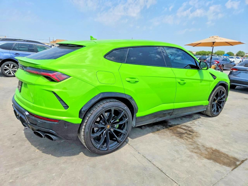 Lamborghini URUS 2022 — Copart