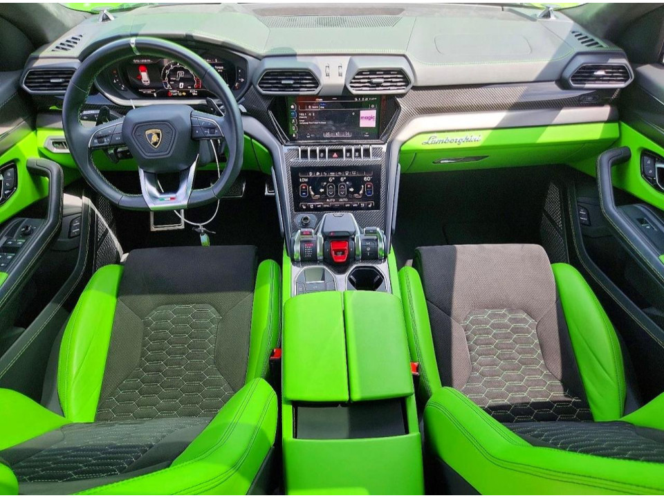 Lamborghini URUS 2022 — Copart