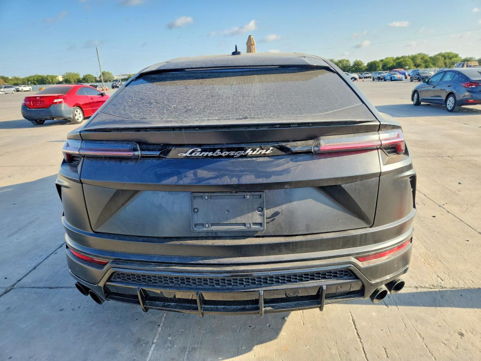 Lamborghini URUS 2021 — Copart