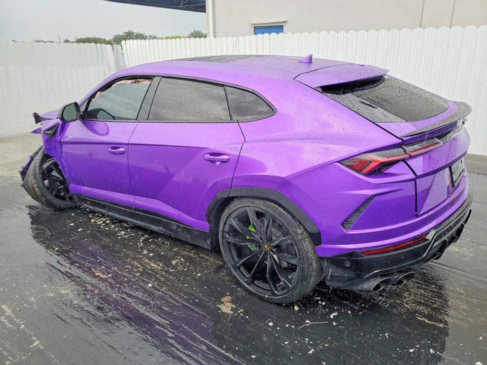 Lamborghini URUS 2022 — Copart
