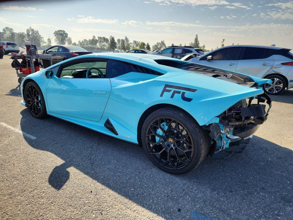 Lamborghini HURACAN TECNICA 2023 — Copart
