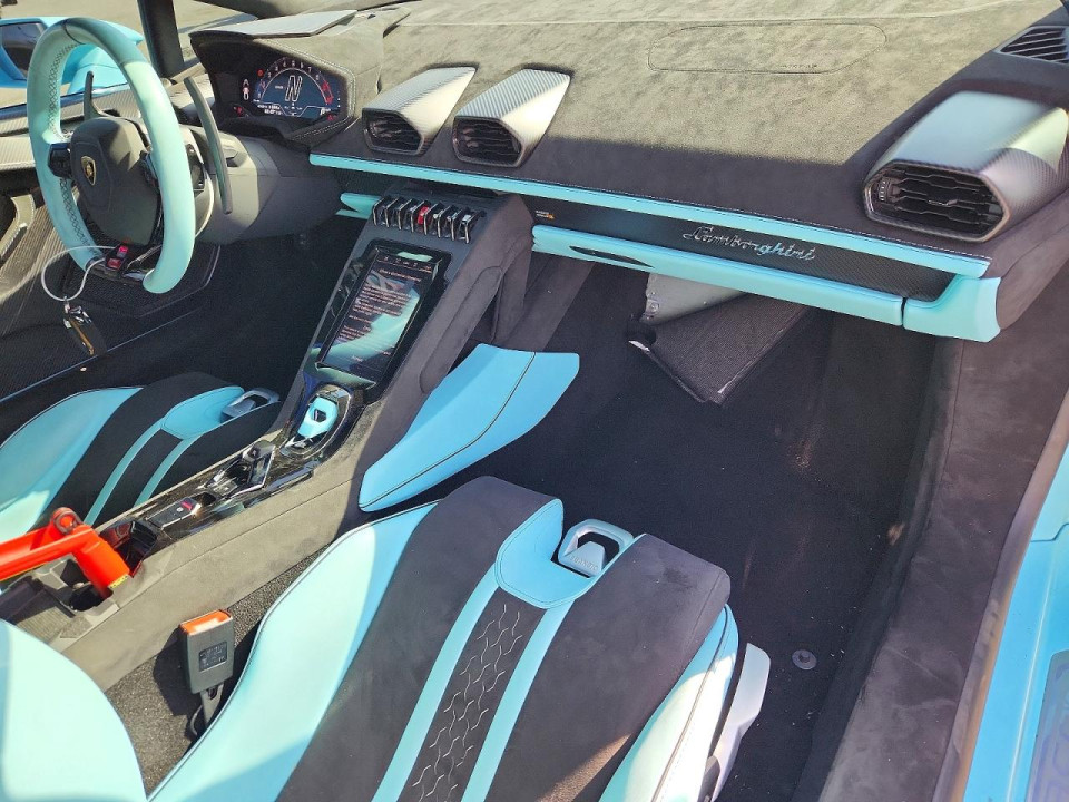 Lamborghini HURACAN TECNICA 2023 — Copart