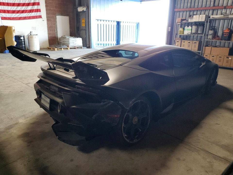 Lamborghini HURACAN TECNICA 2024 — Copart