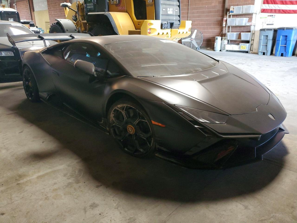 Lamborghini HURACAN TECNICA 2024 — Copart
