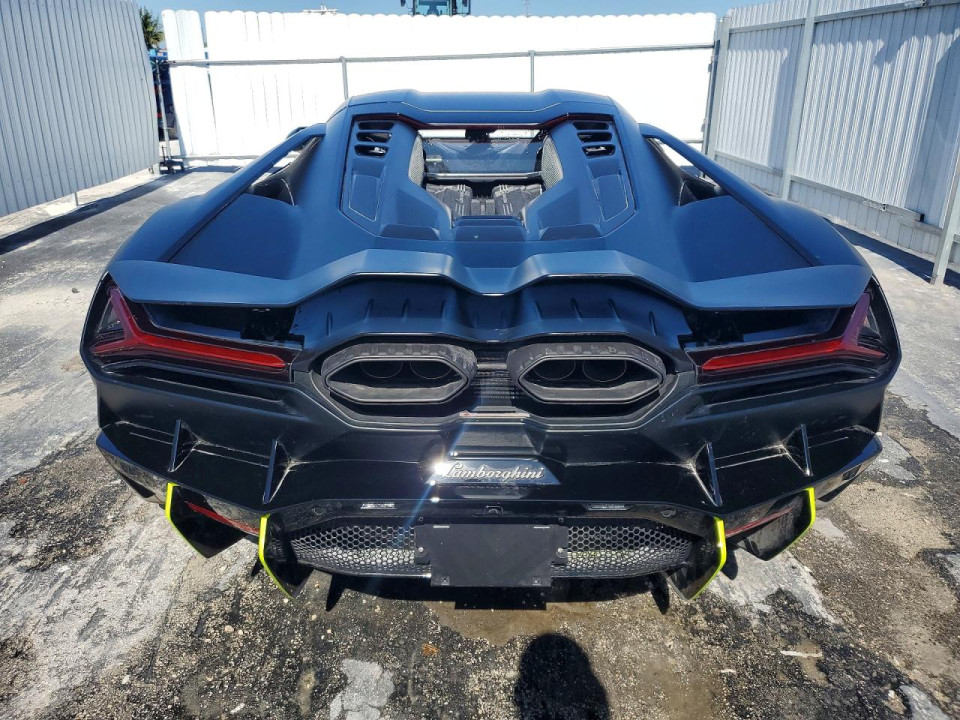 Lamborghini REVUELTO 2024 — Copart