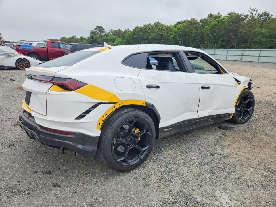Lamborghini URUS PERFORMANTE 2024 из США