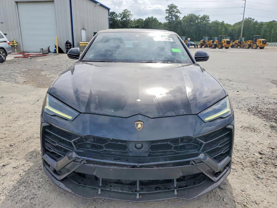 Lamborghini URUS 2020 из США