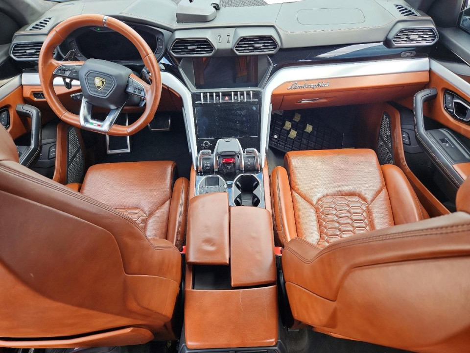 Lamborghini URUS 2019 — Copart