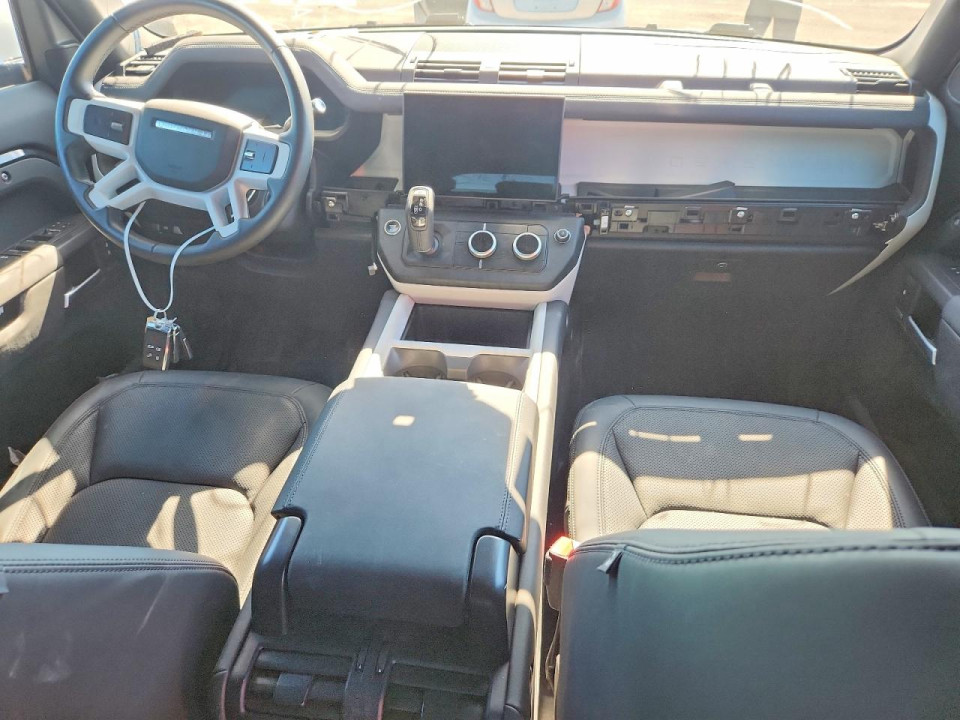 Land Rover DEFENDER 2025 — Copart
