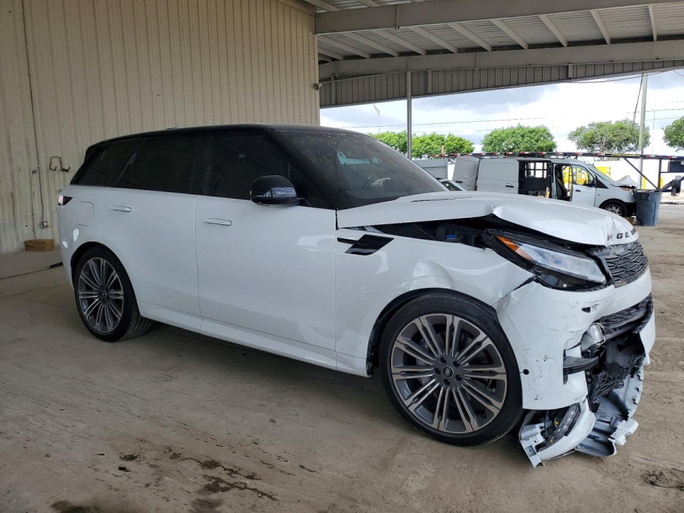Land Rover RANGEROVER 2025 — Copart