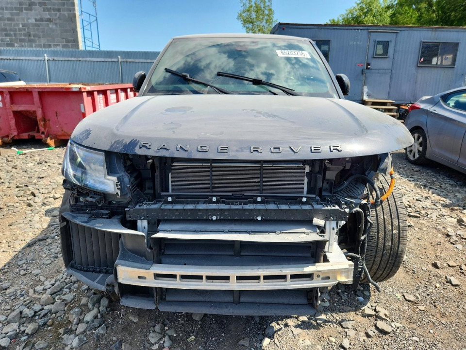 Land Rover RANGEROVER 2025 — Copart