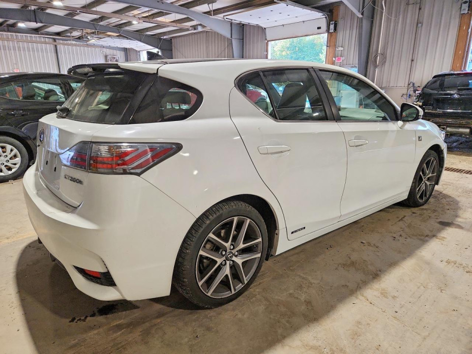 Lexus CT 200 2017 — Copart