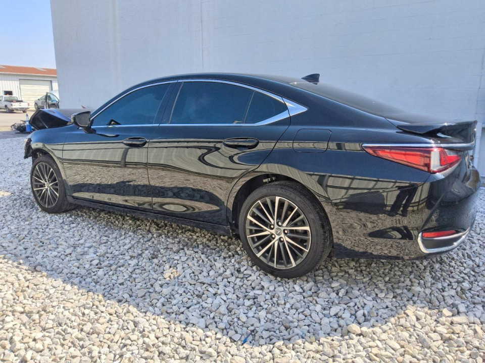 Lexus ES250 2023 — Copart