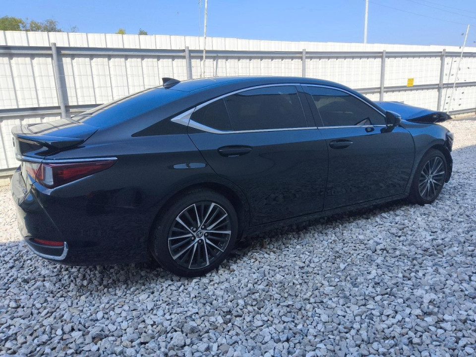 Lexus ES250 2023 — Copart