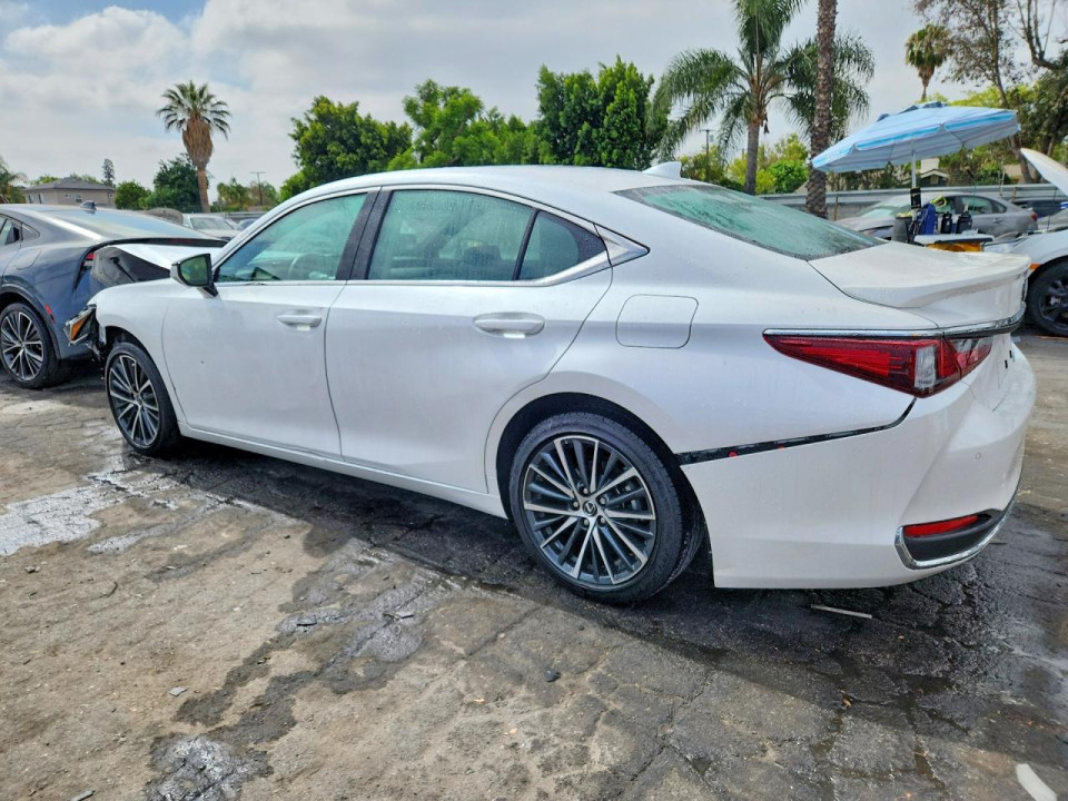 Lexus ES300 2025 — Copart